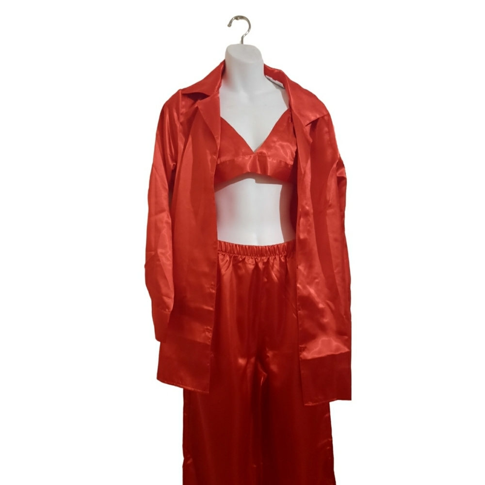 ❣️❣️69.) Satin 3pc Set - Picture 4 of 8